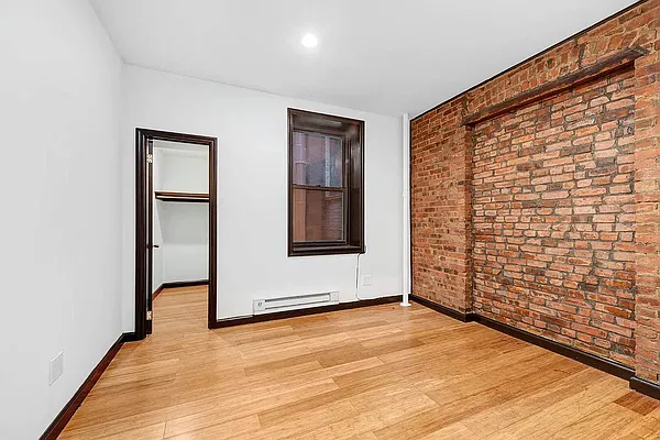 Rented by Compass | media 10