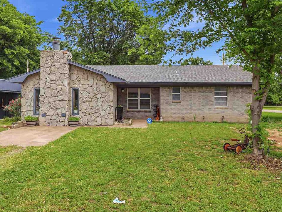 1st image of 205 Taz Ave