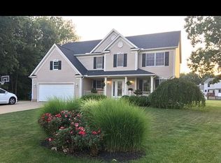 3289 Green Gate Cir, Ravenna, OH 44266