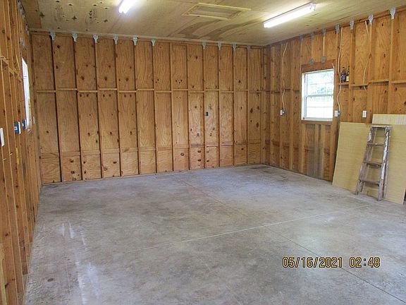 3rd image of 135 Sand Pebble Cir