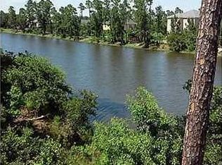 715 Blue Lake Cv, Pass Christian, MS 39571