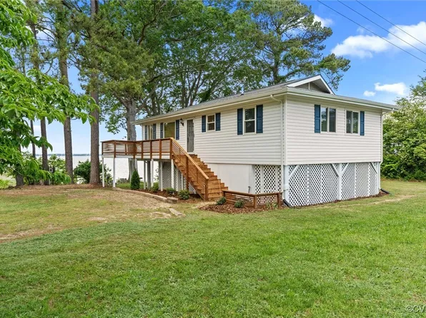 185 Trudie Dr, Center Cross, VA 22437