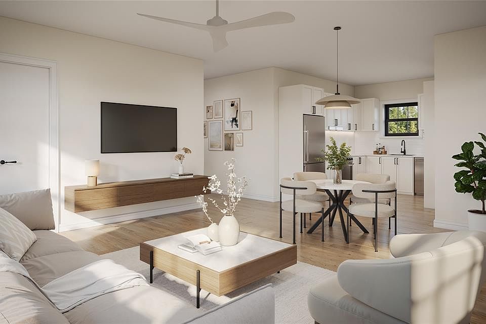 2nd image of 1320 40TH STREET