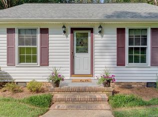 1011 Kelly Rd, Mount Holly, NC 28120