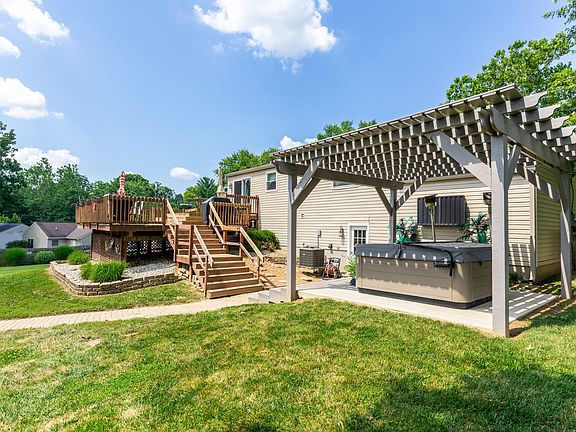 5th image of 9344 Chitwood Cir