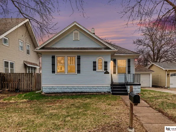 1720 N Park Ave, Fremont, NE 68025