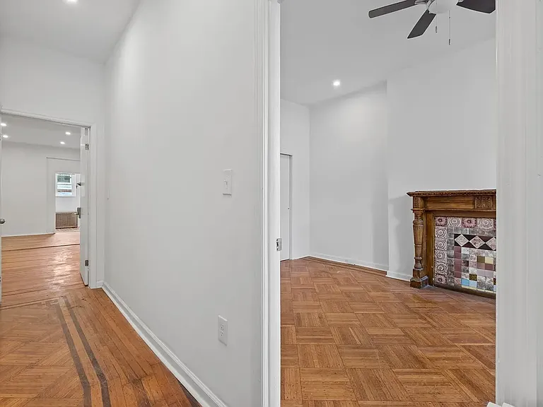 922 Snyder Ave — Photo 16