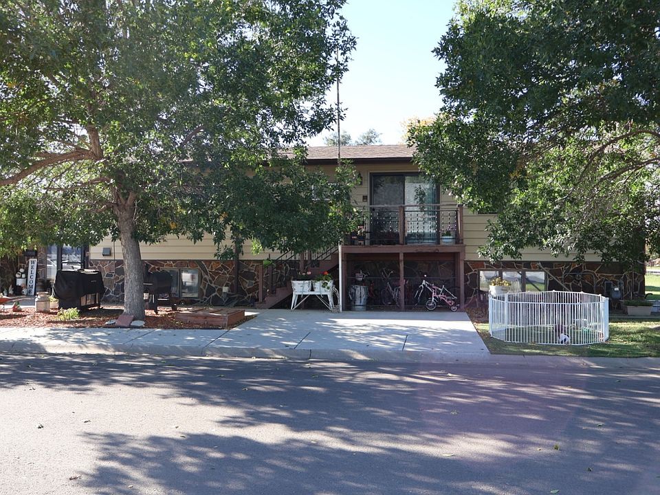 1st image of 703 5th Ave SE