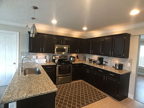 4th image of 2931 Blakely Dr