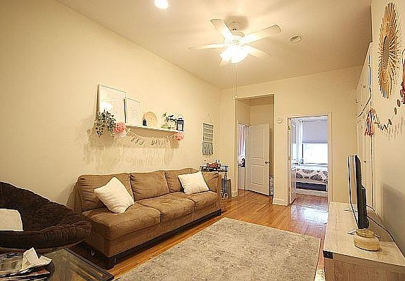 2nd image of 164 5th St #2