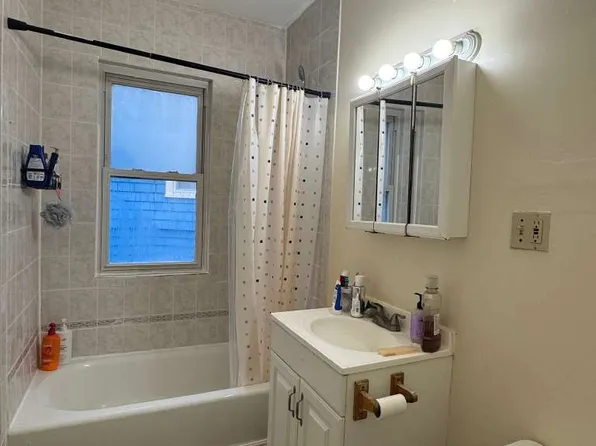 41 Porter St #3, Somerville, MA 02143