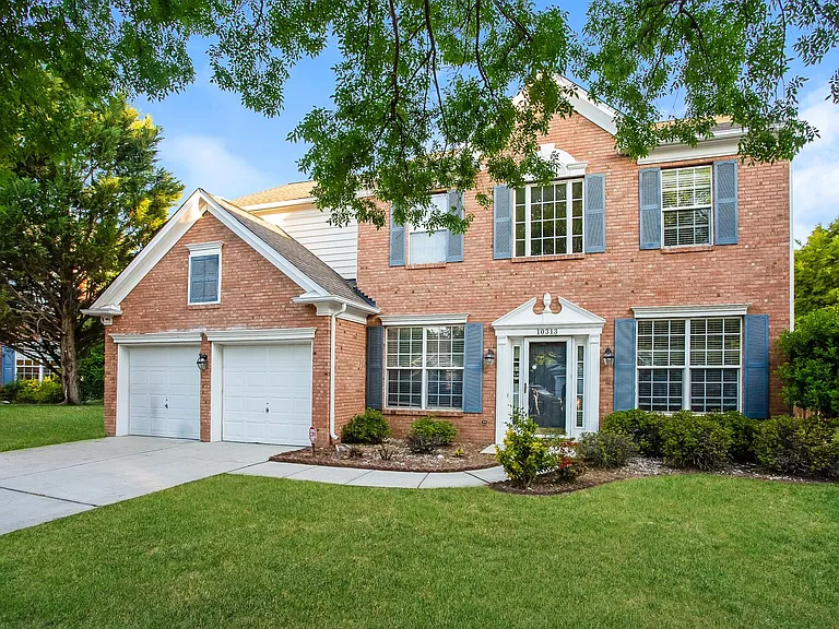 10313 Scotch Pine Cir — Photo 2