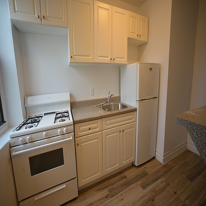 2nd image of 201 E 89th St APT 2A