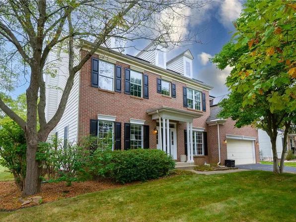 4756 Yorkshire Dr, Macungie, PA 18062