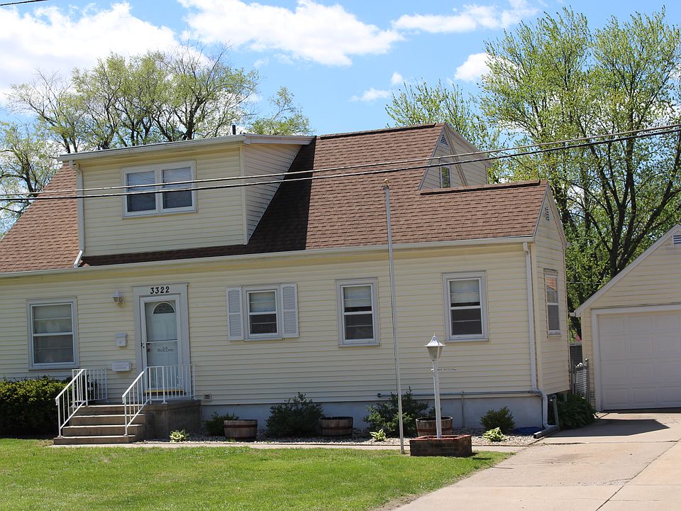1st image of 3322 E Ave NE