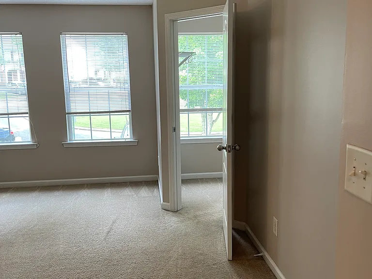 480 Inkberry Dr — Photo 9