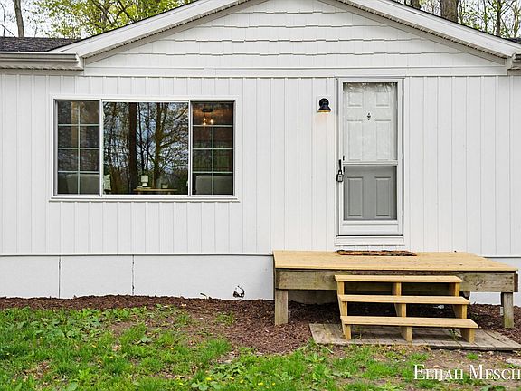 3rd image of 2910 Tobias Rd