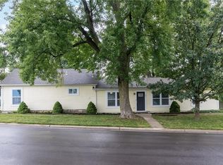 601 S Webster St, Spring Hill, KS 66083
