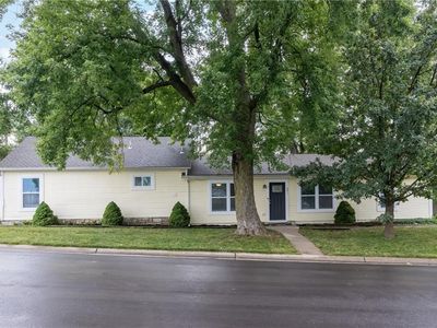 601 S Webster St, Spring Hill, KS, 66083