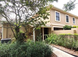 11871 Raintree Dr, Temple Terrace, FL 33617