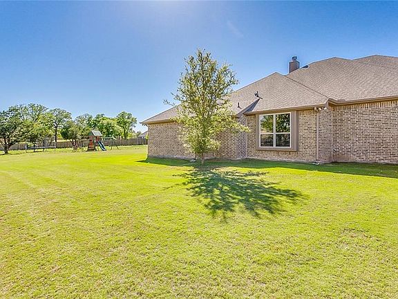 4th image of 704 Green Canyon Ct
