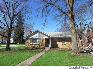 2533 S Walnut St, Springfield, IL 62704