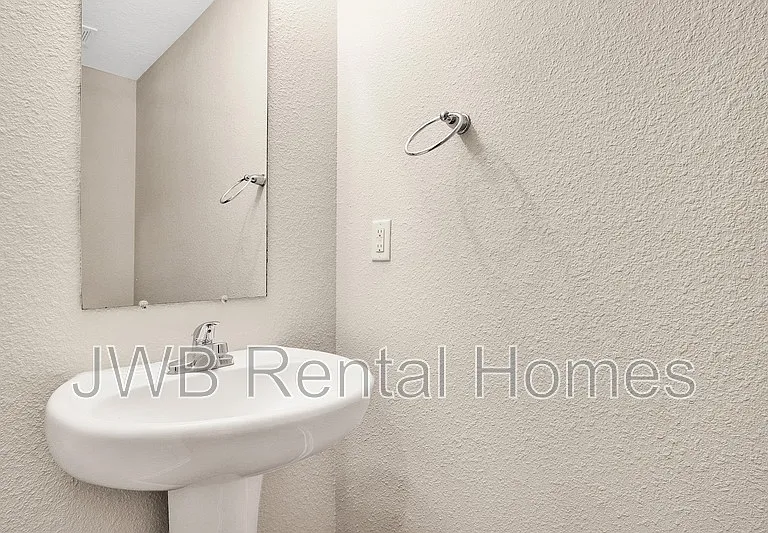 1211 Orton St — Photo 7