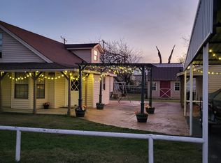 710 N Ray Roberts Pkwy, Tioga, TX 76271