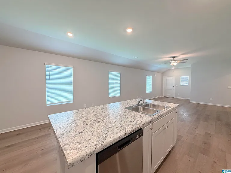 132 Challenger Way — Photo 11