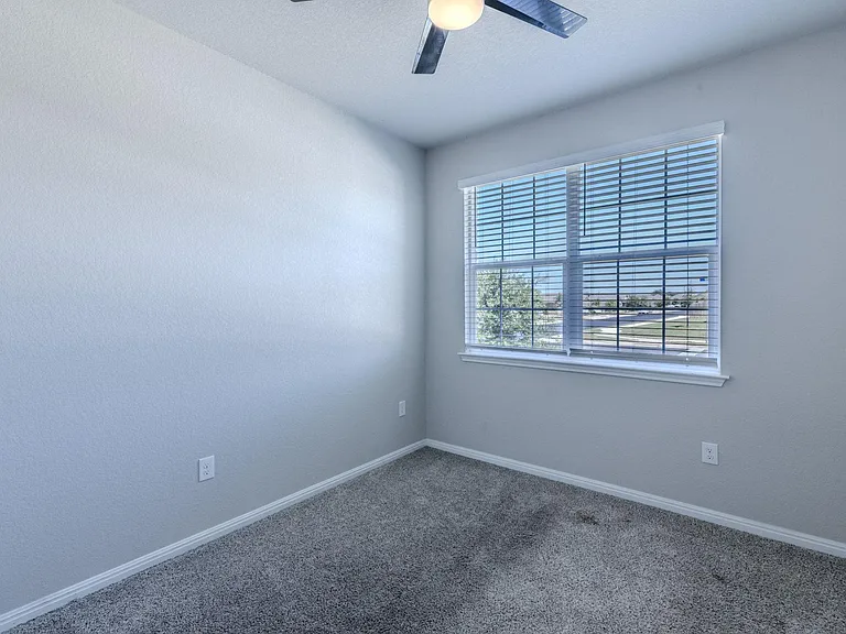 225 Baum Dr — Photo 14