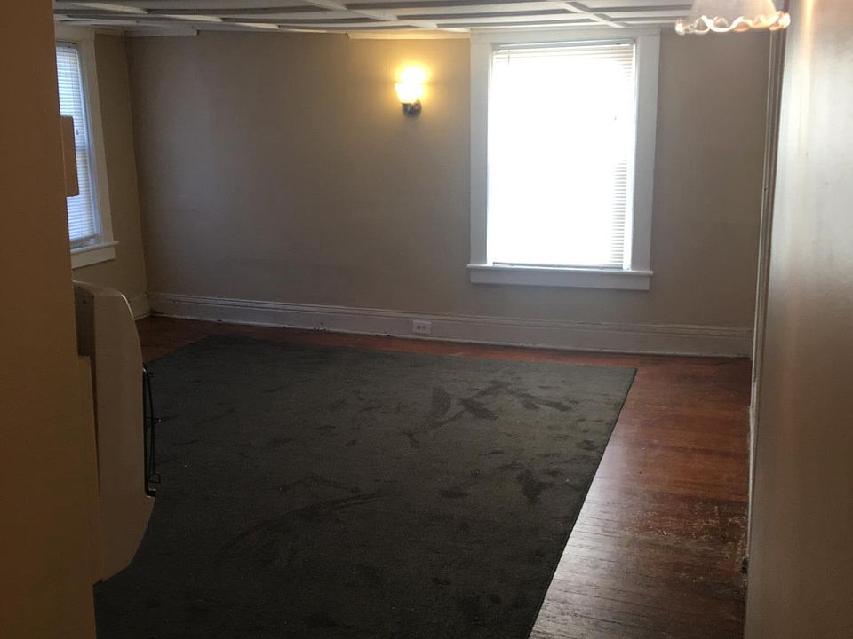 1st image of 707 Pawling Ave #2