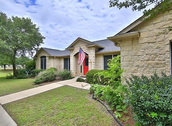 3rd image of 2909 Red Bud Ln