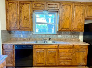 1075 N Lillian St, Stephenville, TX 76401