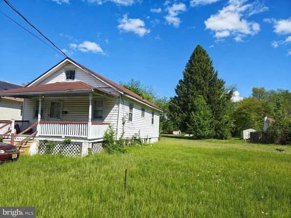 210 Clark Ave, Moorestown, NJ 08057