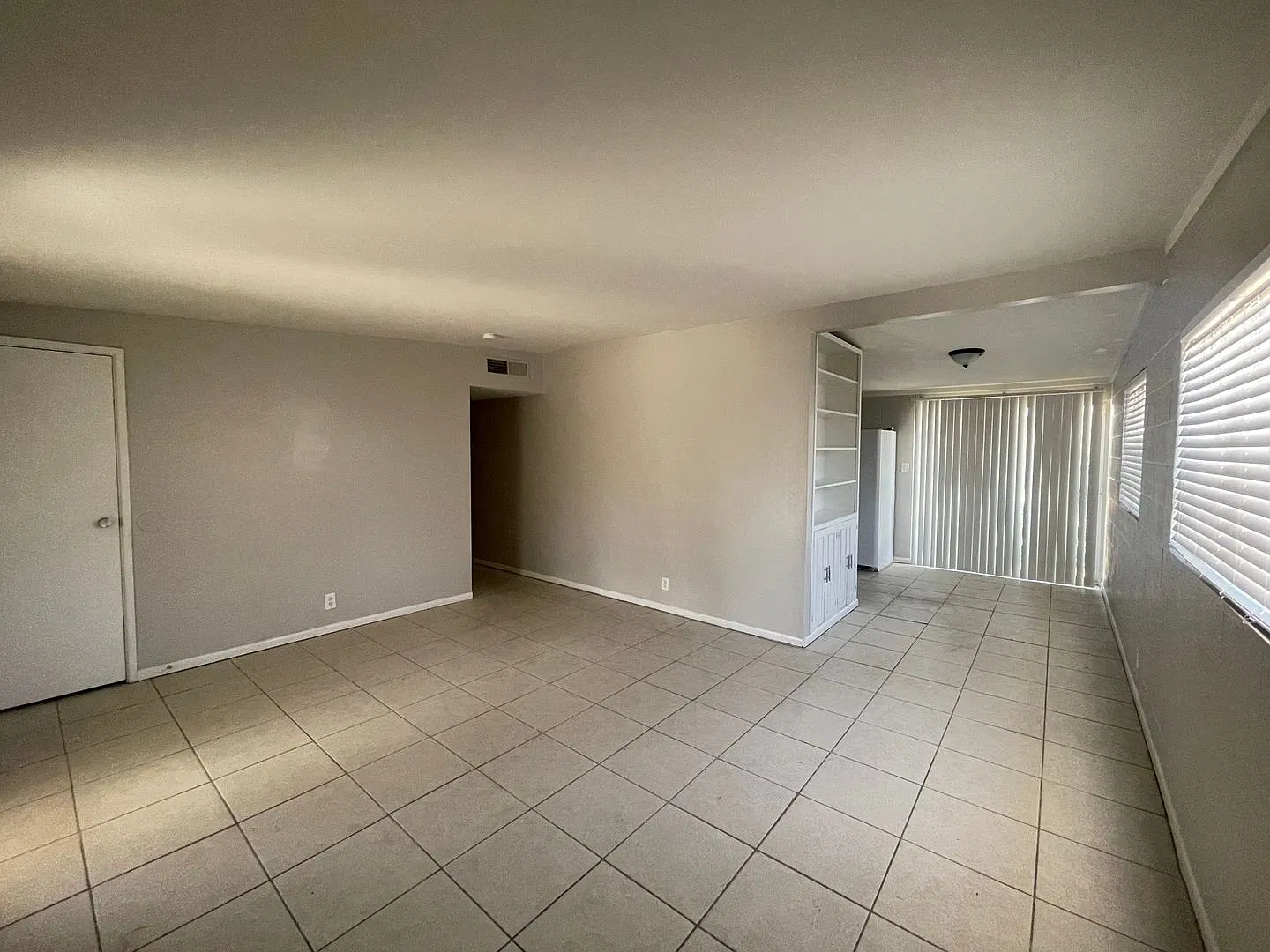 3 Bedroom 2 Bathroom Home!! — Photo 2