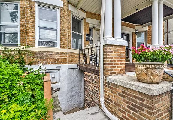 5th image of 85-32 125th St