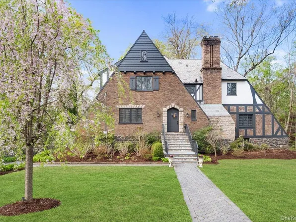 24 Highwood Avenue, Larchmont, NY 10538