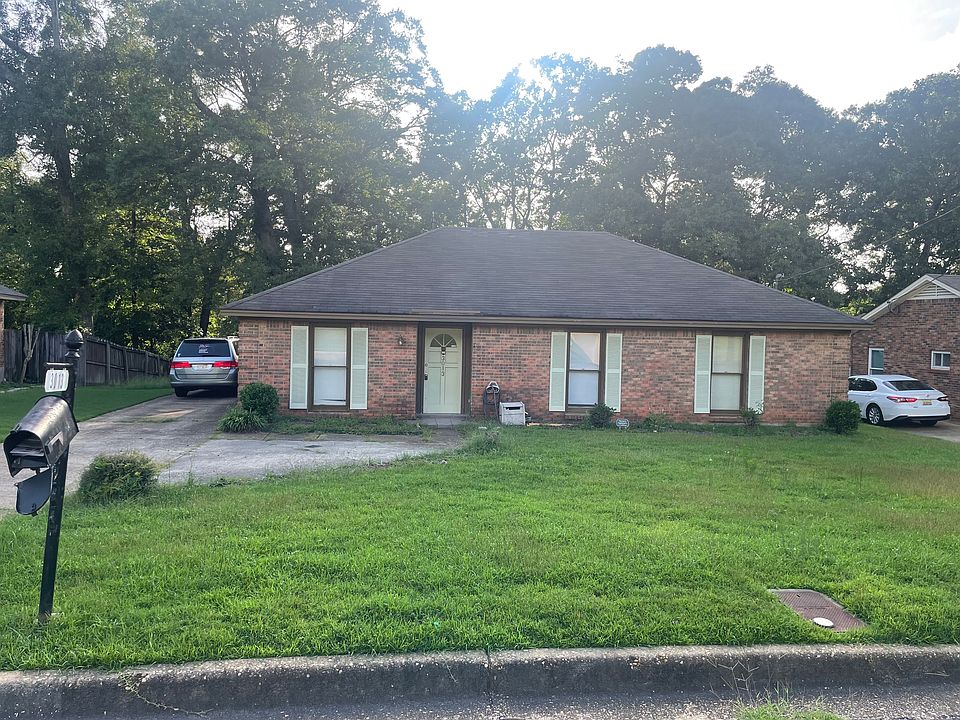 1st image of 3013 Willow Lane Dr
