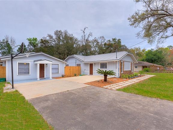 3rd image of 1100 Glenwood Trl
