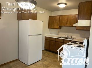 1375 Moreland St #A, Oshkosh, WI 54902