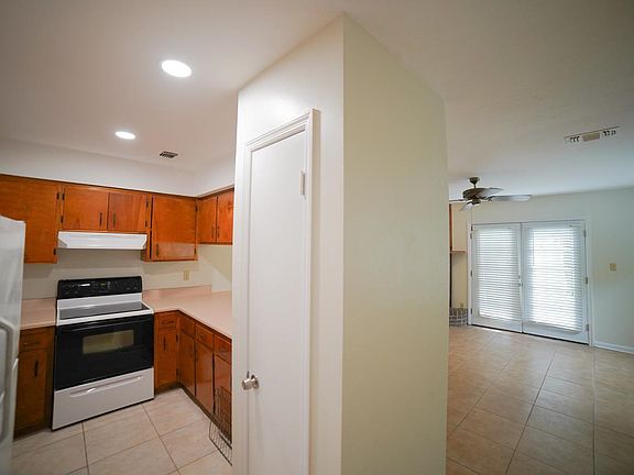 4th image of 1820 Nicklaus Dr