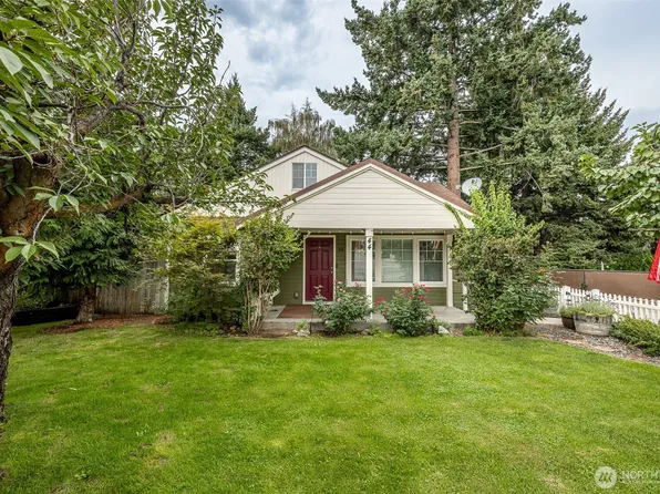 44 N Iowa Avenue, East Wenatchee, WA 98802