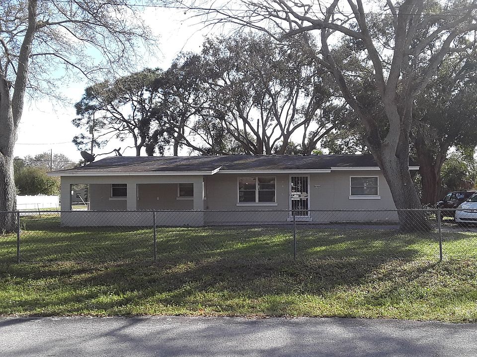 Front of house (faces North)