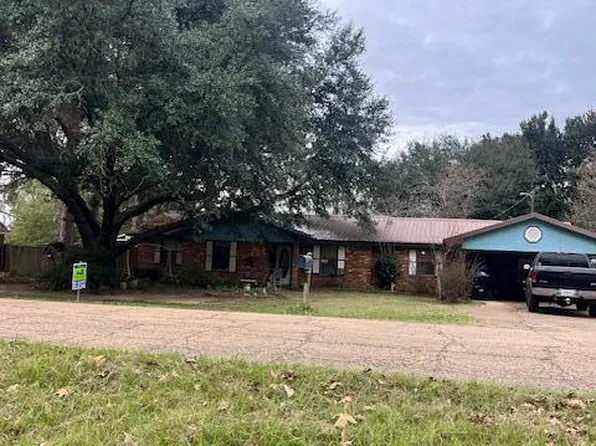 532 McPherson Dr, Monticello, MS 39654