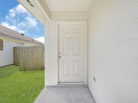 3rd image of 3618 Fiorella Way