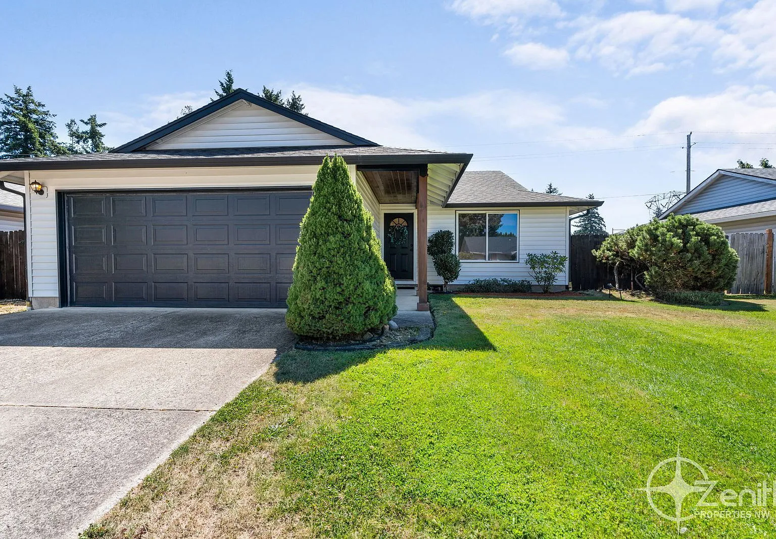 3 bed, 2.0 bath, 1096 sqft, $2,400 — Photo 1