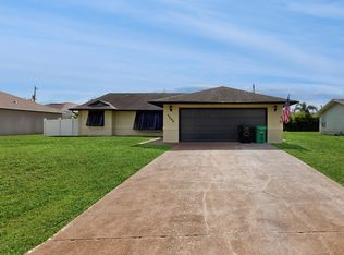 4665 SW Vahalla St, Port Saint Lucie, FL 34953