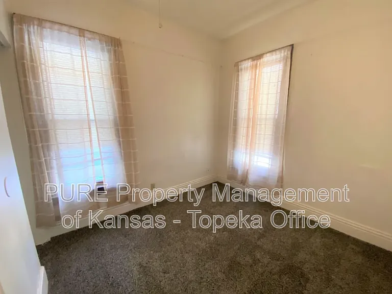 416 SW Clay St — Photo 8