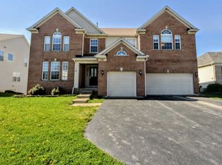 337 W Prairie Walk Ln, Round Lake, IL 60073