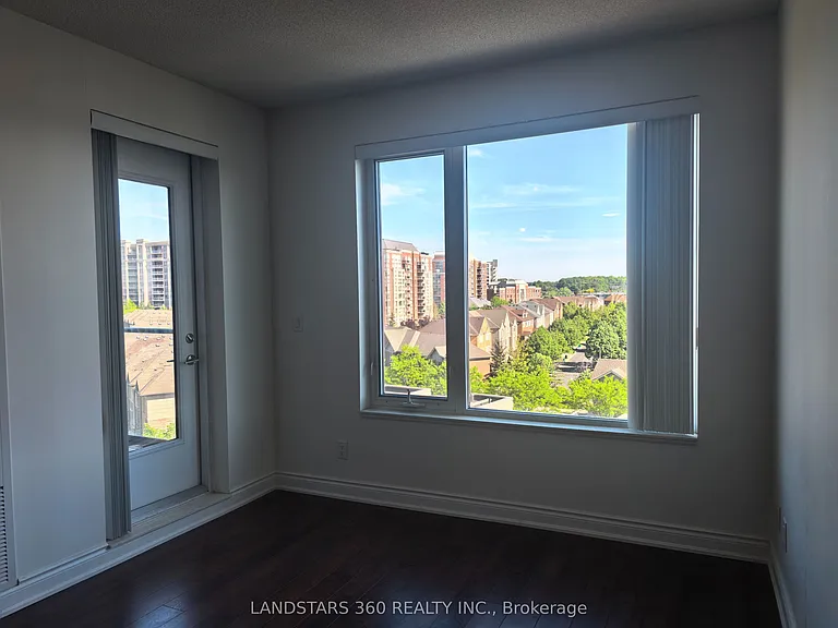 277 S Park Rd #802 — Photo 3